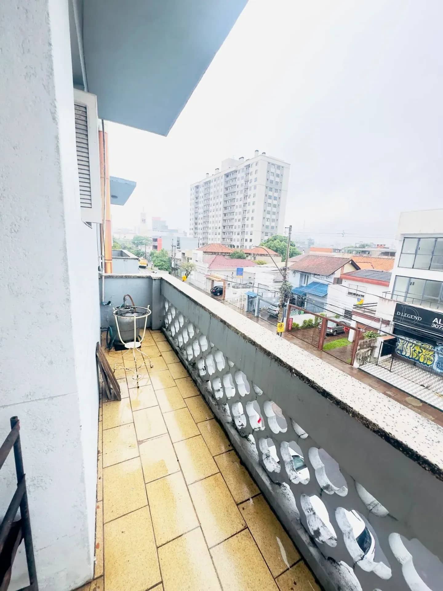 Vista da varanda para o bairro