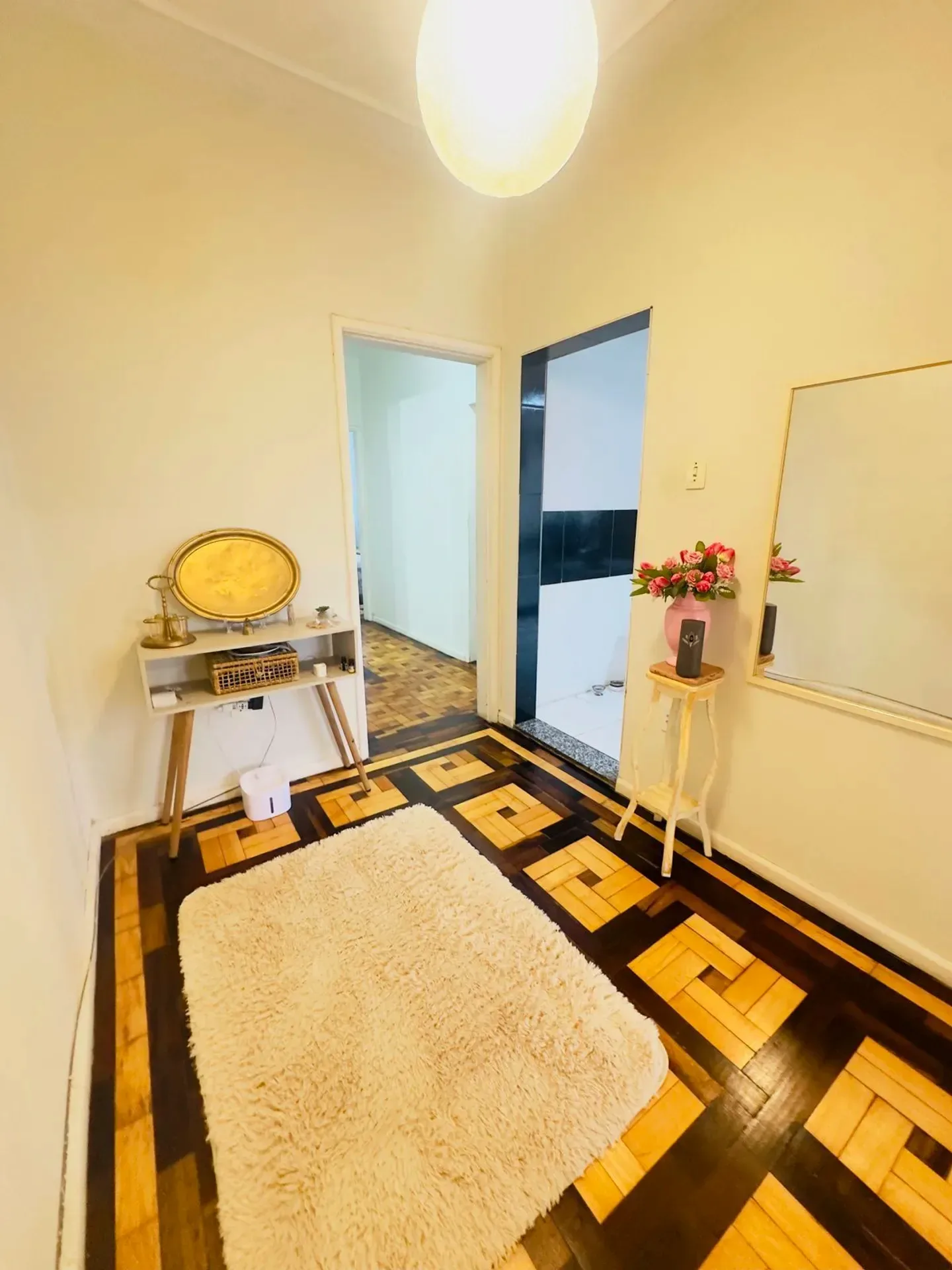 Hall de entrada com parquet