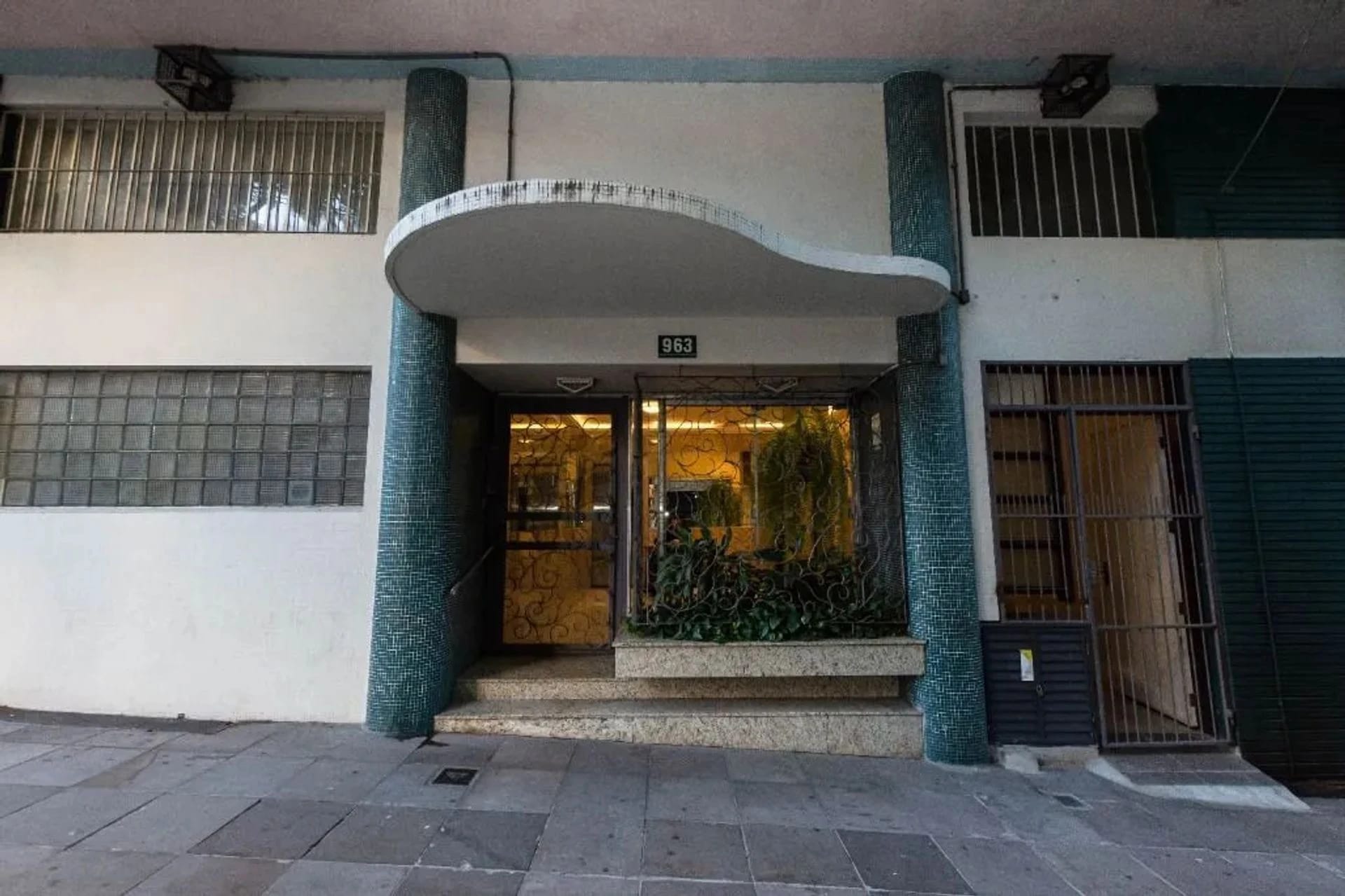 Entrada do prédio