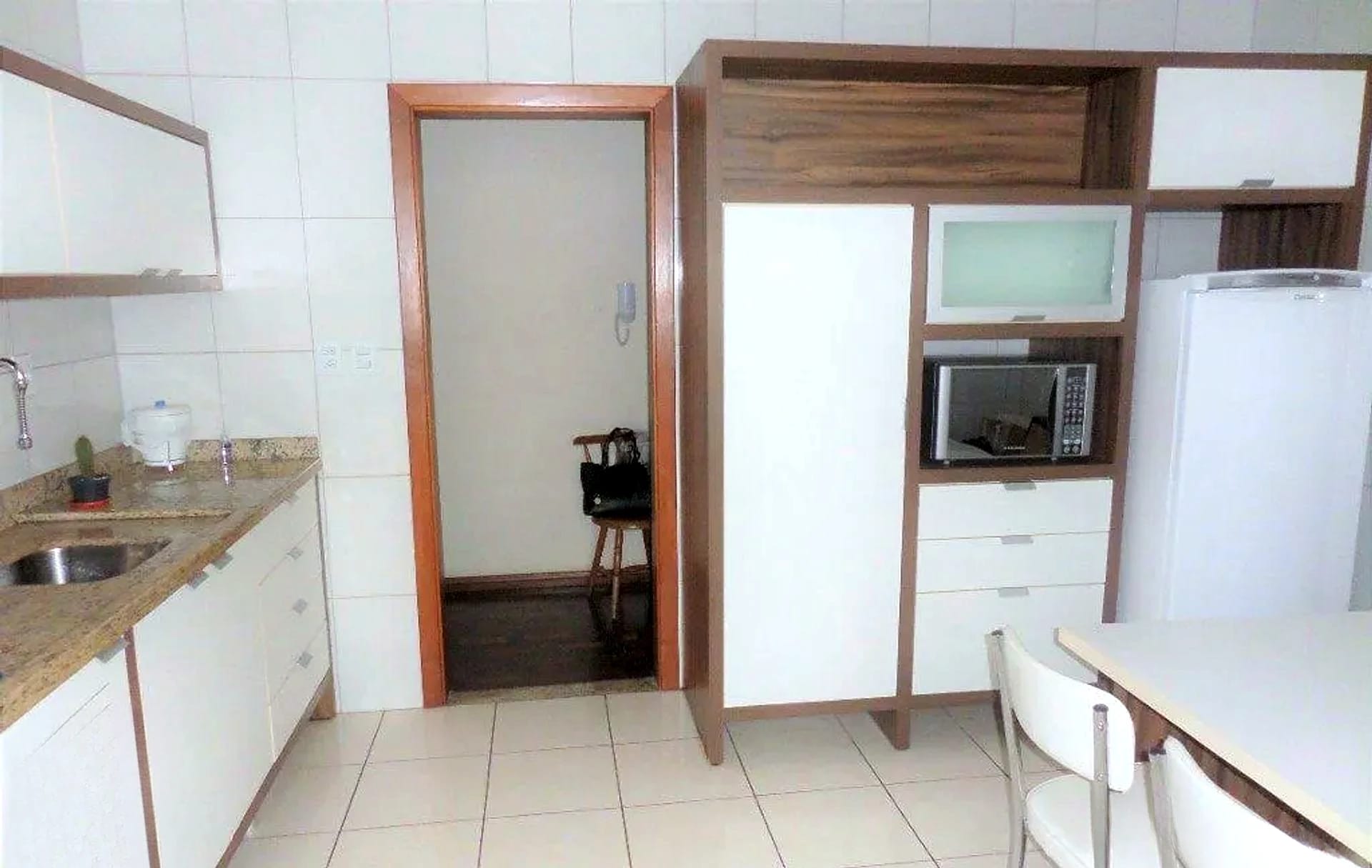 Cozinha integrada à copa