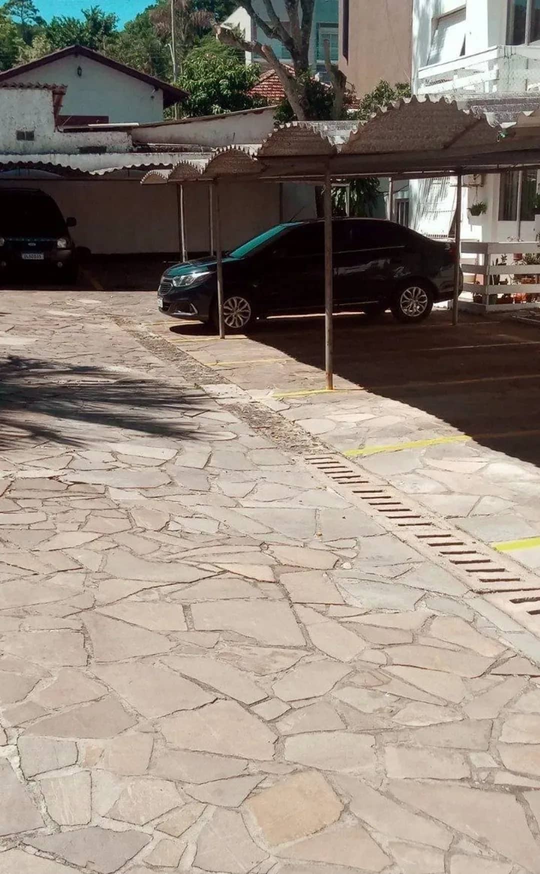 Estacionamento do condomínio