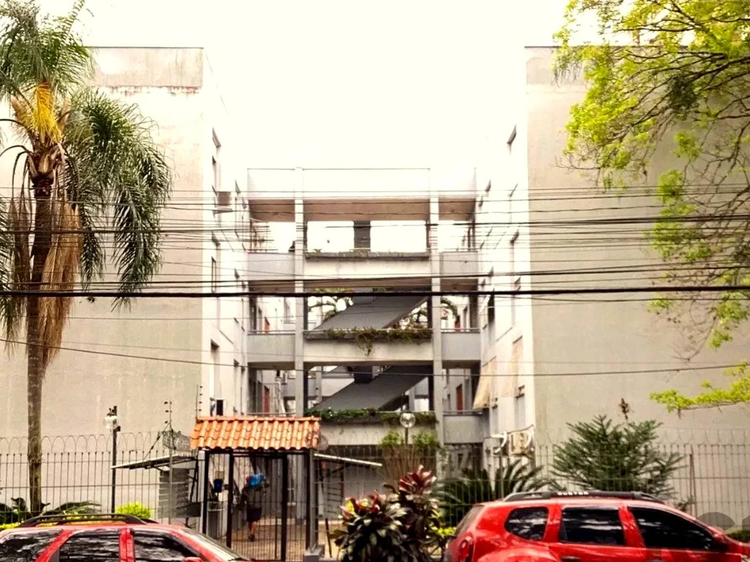 Fachada do prédio na Rua Botafogo, Menino Deus