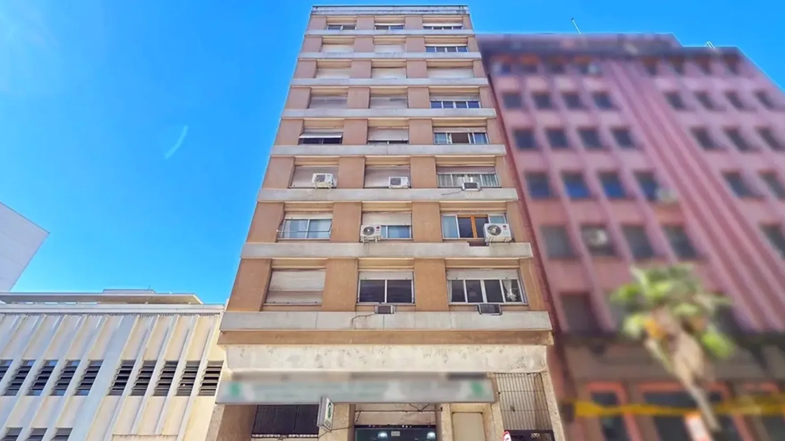Fachada do prédio na Rua Senhor dos Passos