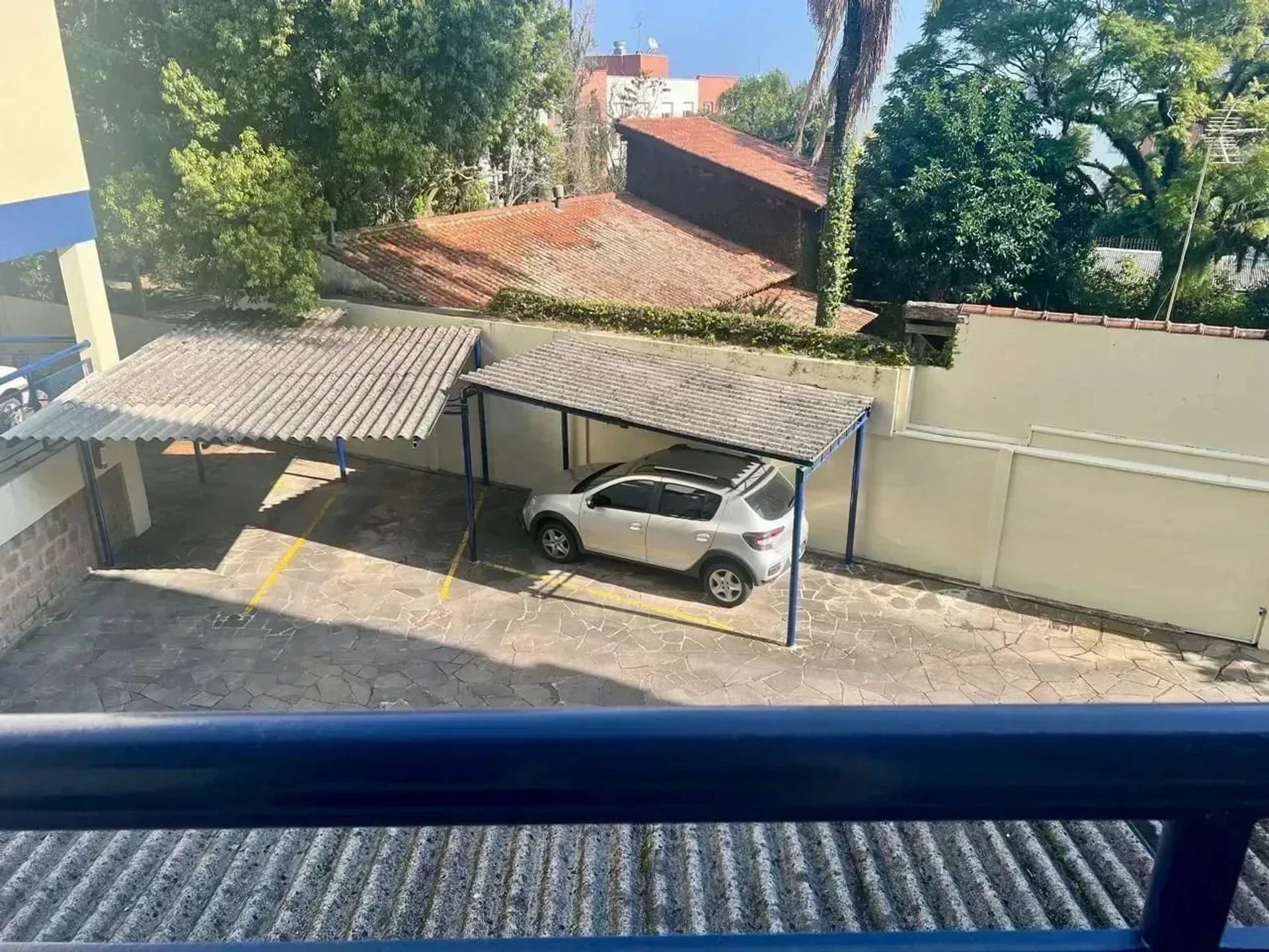 Garagem coberta