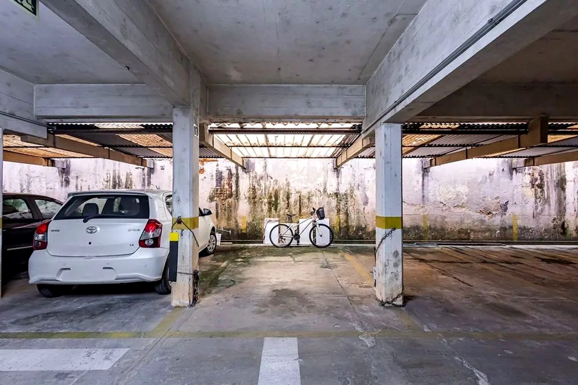 Garagem coberta