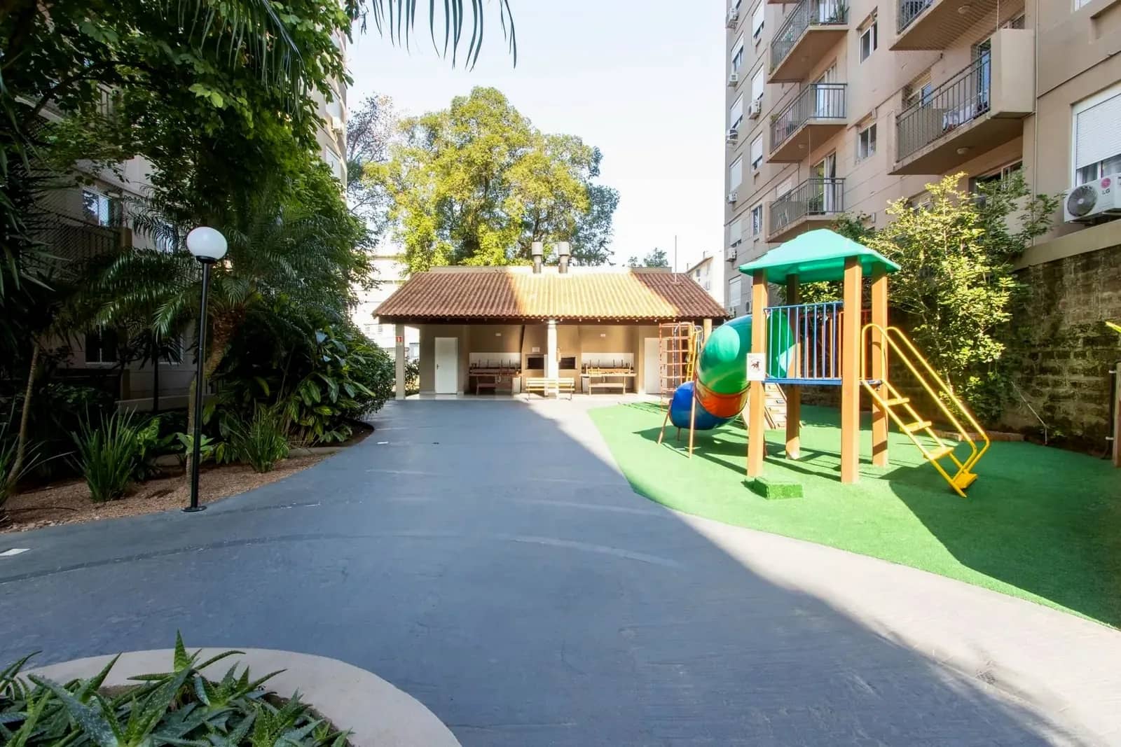 Espaço kids e quiosque