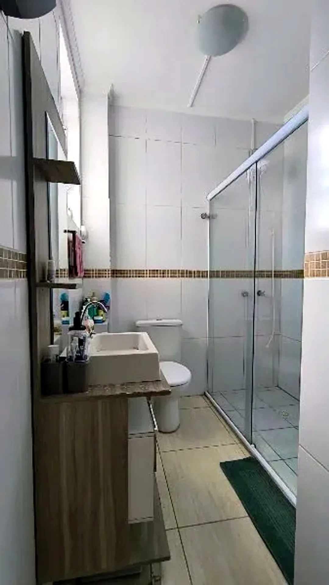 Banheiro com box