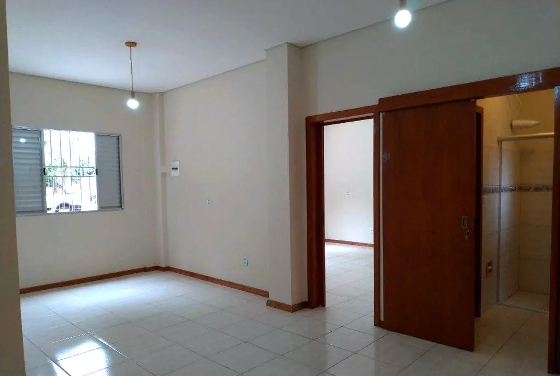 Sala com acesso aos dormitórios