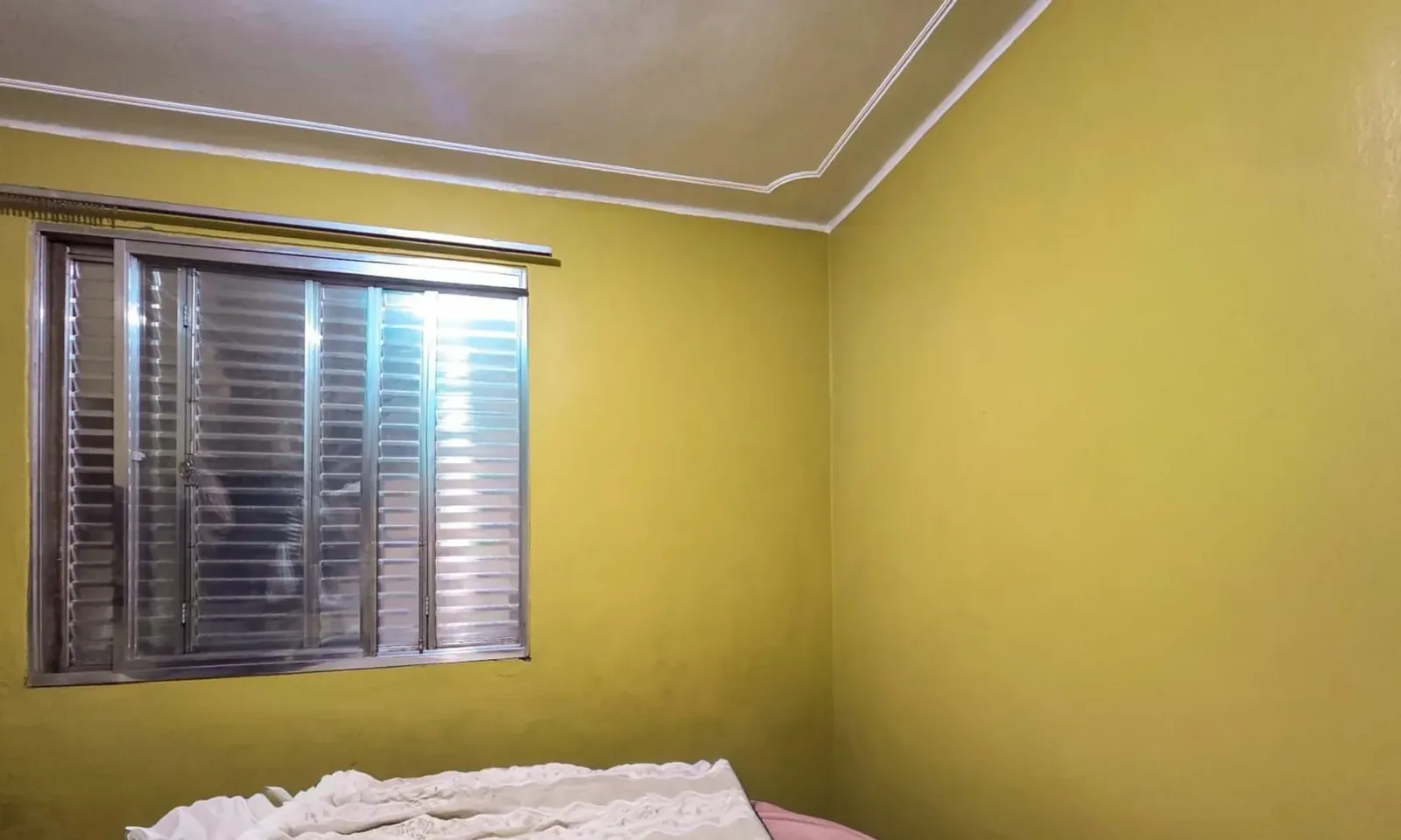Segundo dormitório com janela