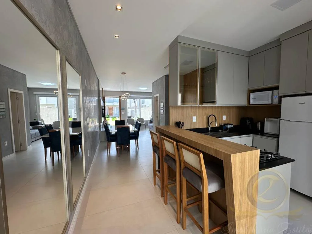 Casa ref. 24776 no condomínio Murano, Capão da Canoa/RS.