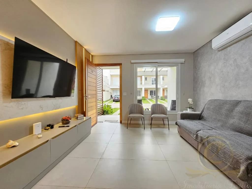 Casa ref. 24777 no condomínio Murano, Capão da Canoa/RS.