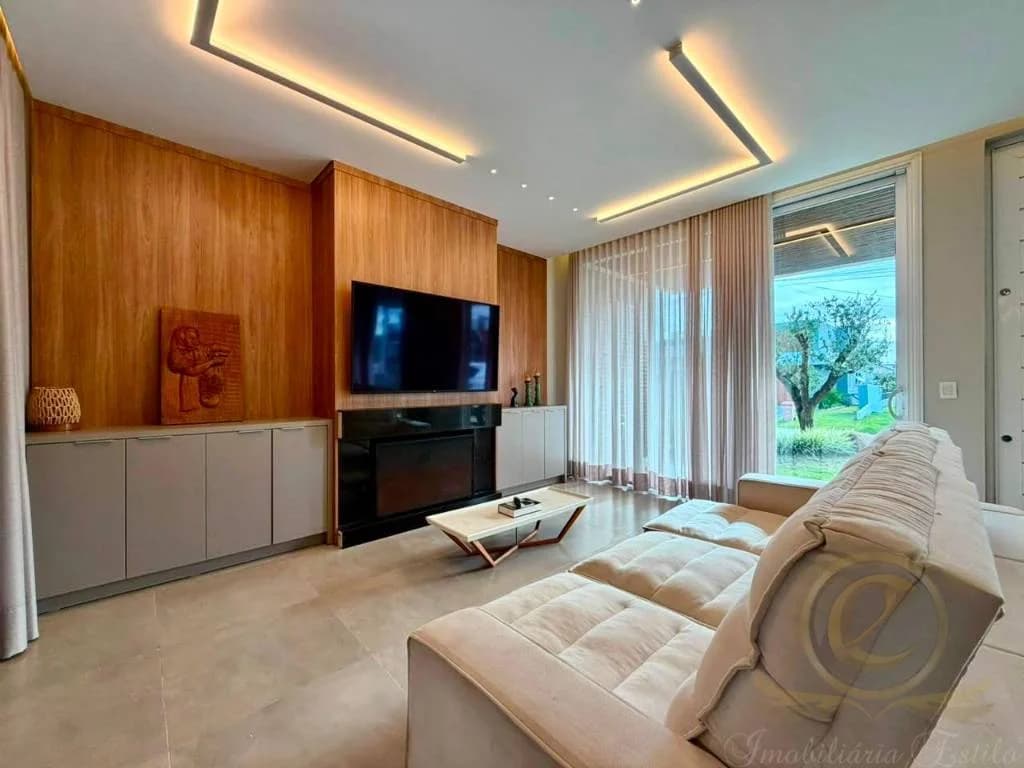 Casa de 3 suítes à venda no condomínio Dubai Resort, ref. 24881.