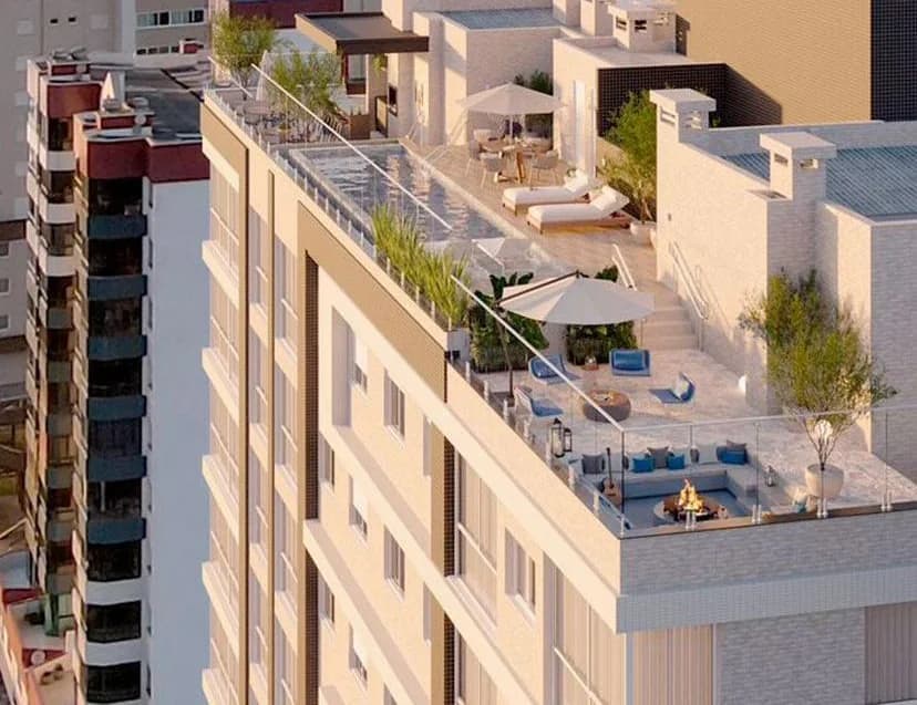 Perspectiva do rooftop visto de cima, entre os prédios do centro.